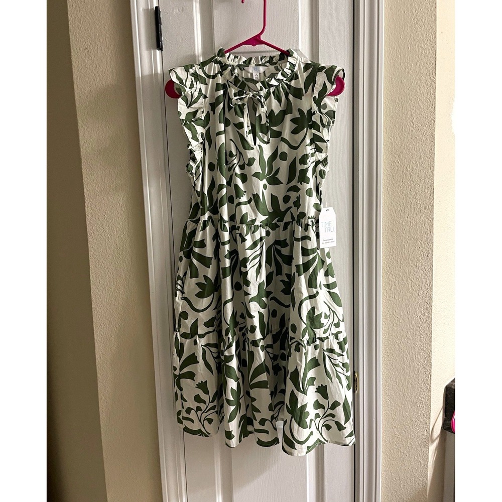 Time and Tru Women's S Fit & Flare Floral White/Green Pockets Ruffle Tie